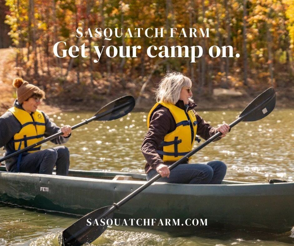 Guest kayaking on one of the two lakes at Sasquatch Farm RV Park